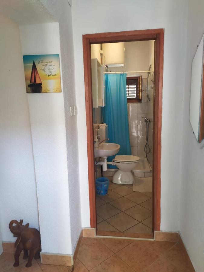 Veldic Apartments Tisno Exterior foto