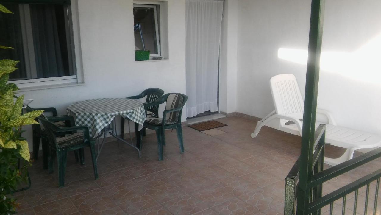 Veldic Apartments Tisno Exterior foto