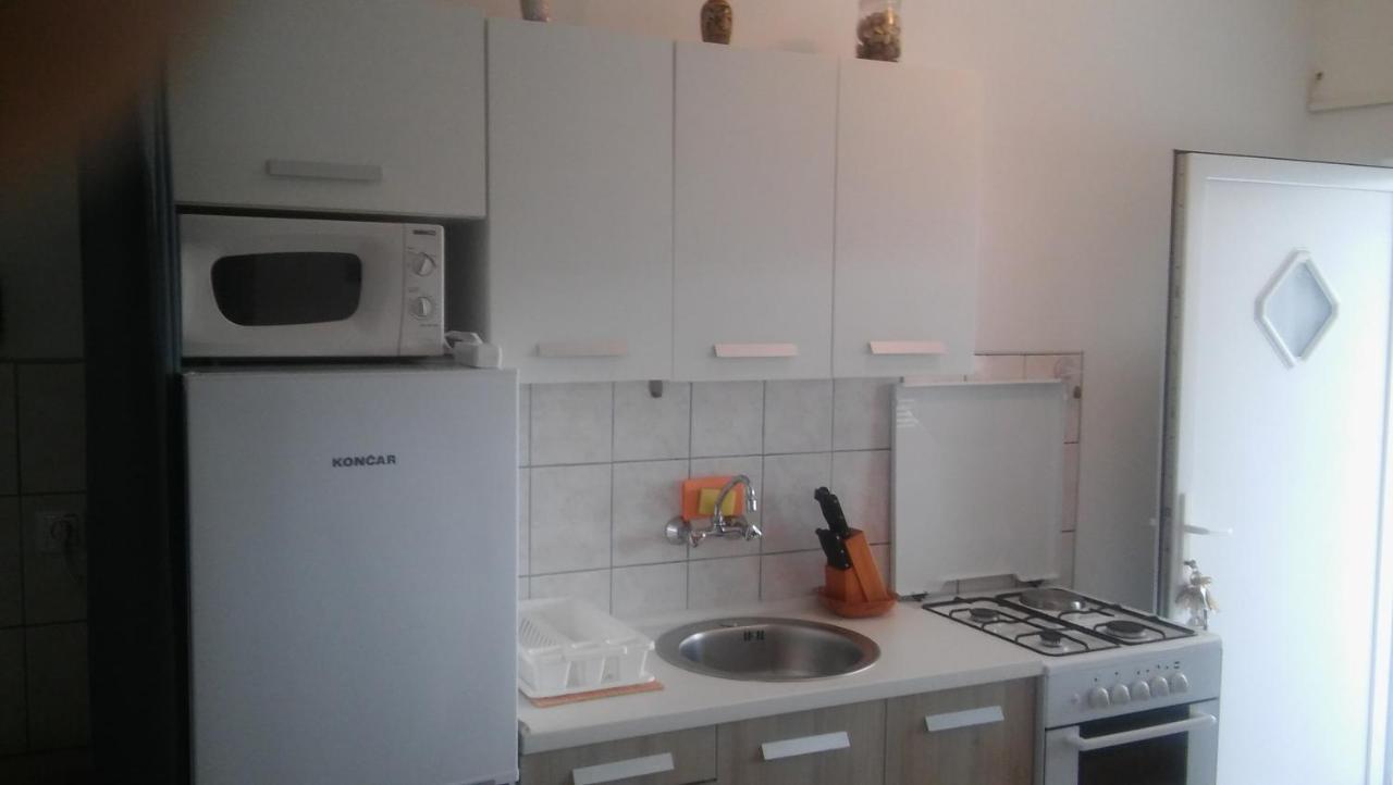 Veldic Apartments Tisno Exterior foto