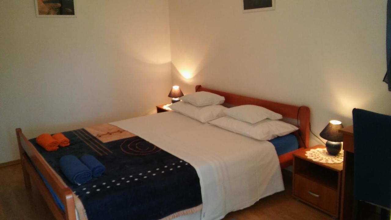 Veldic Apartments Tisno Exterior foto